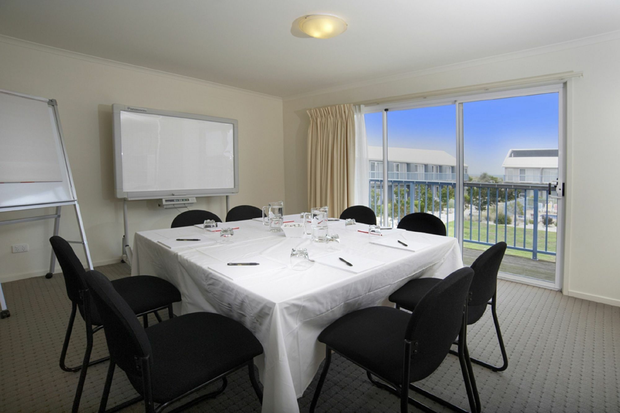 Quest Williamstown North Aparthotel Exteriör bild